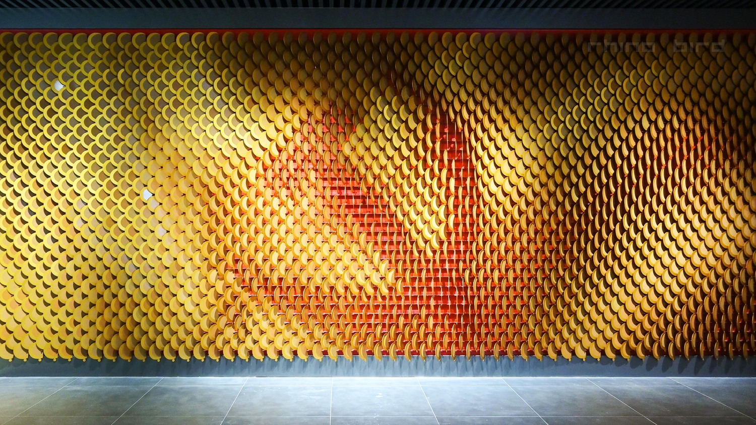 lgq龙鳞党旗墙面 - 犀牛鸟 艺术装置 创作团队