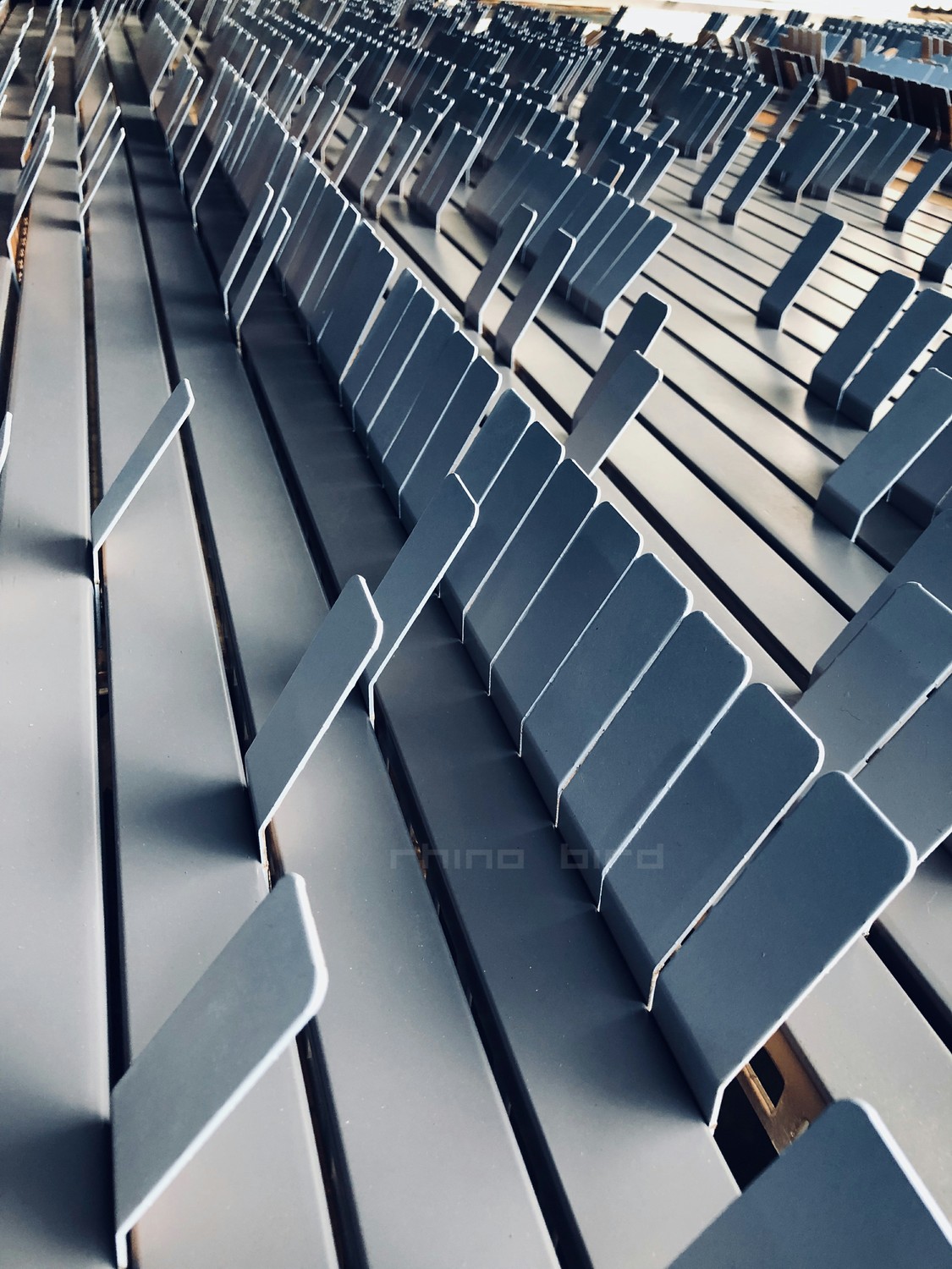 西安鳞片图形艺术墙面 - 犀牛鸟 艺术装置 创作团队